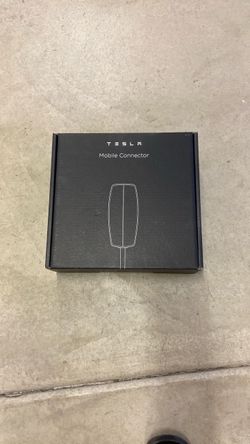Tesla Mobile Connector