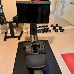 Peloton Row in excellent condition + delivery + Warranty available