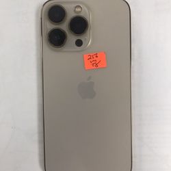 Apple iPhone 14 Pro, 128gb , Unlocked , Store Warranty And A Free Charger 