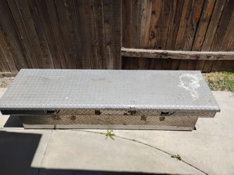 Tool box for the bed of your work truck