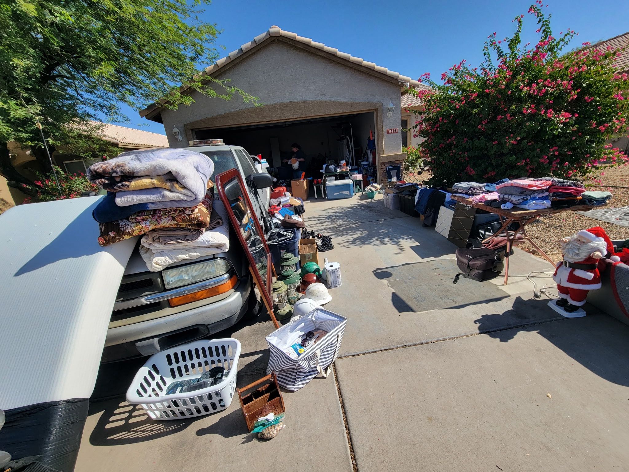 Yard Sale!!