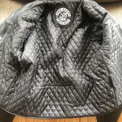 Chamarra De Cuero Para Mujer Talla Small Usada 1 Ves 