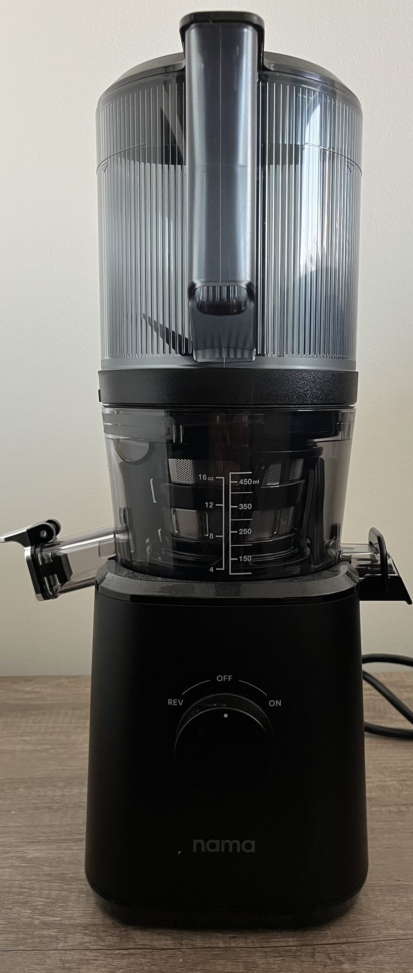 Nama J2 Cold Press Juicer