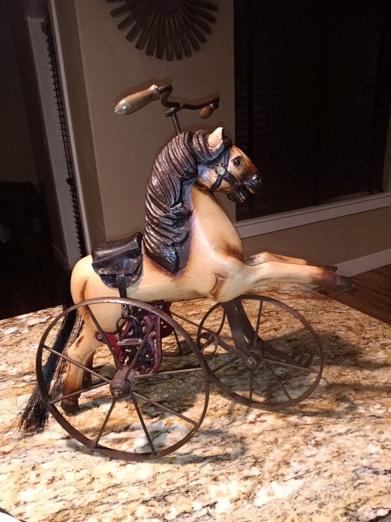 ANTIQUE CHILDRENS TOY HORSE