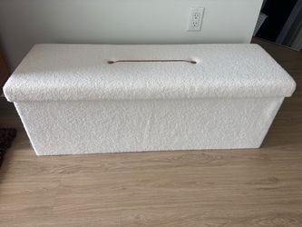 Storage bench/chest/ottoman