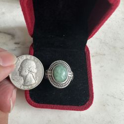925 Sterling Silver Genuine Jade Ring , Size 8, Marked CNA 925 , 19 Grams , Beautiful!! 