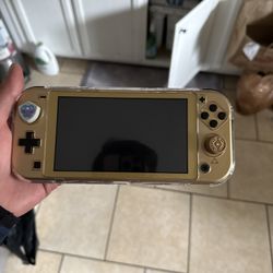 Nintendo Switch Lite Pokémon Trade