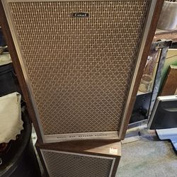 Vintage bookshelf speakers