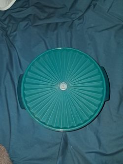 Tupperware Heritage Collection Salad Bowl (17.25 Cups).