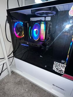Gaming pc with monitors