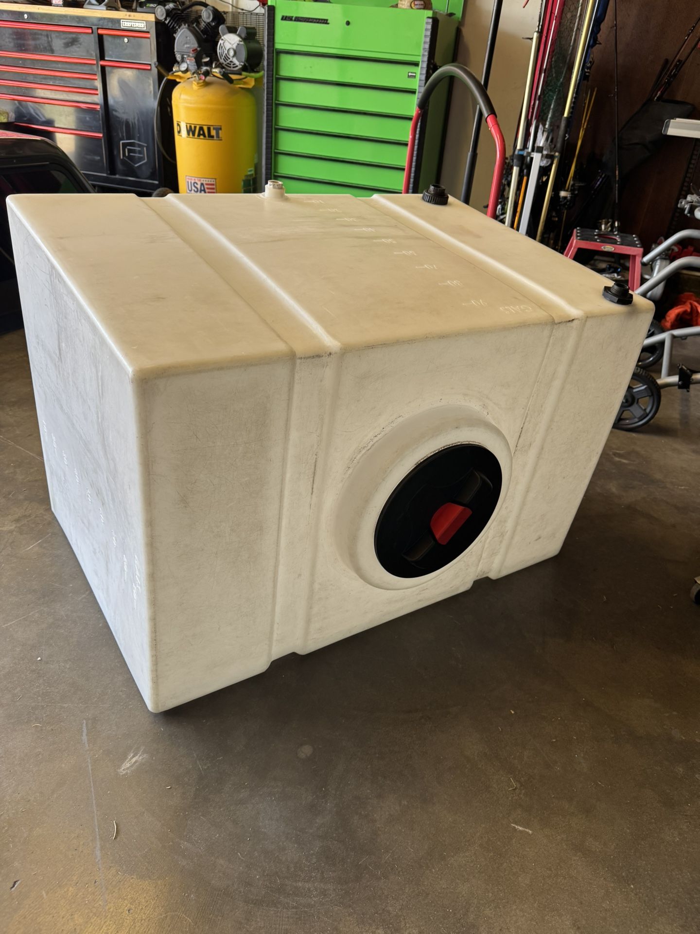 100 Gallon Detailing Water Tank