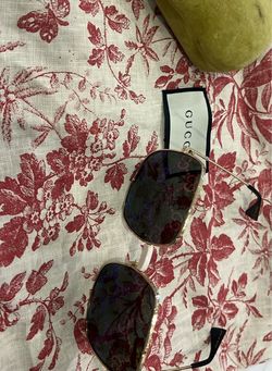 Gucci sunglasses