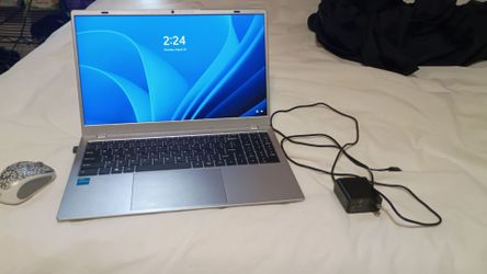 Bitecool 32gb model BTC519  laptop with cord + mouse