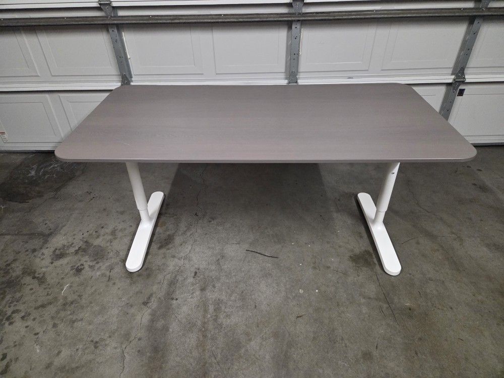 Ikea Bekant  Desk