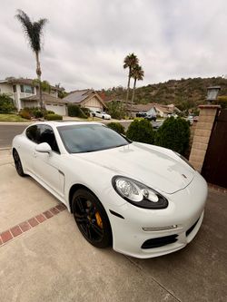 2015 Porsche Panama S