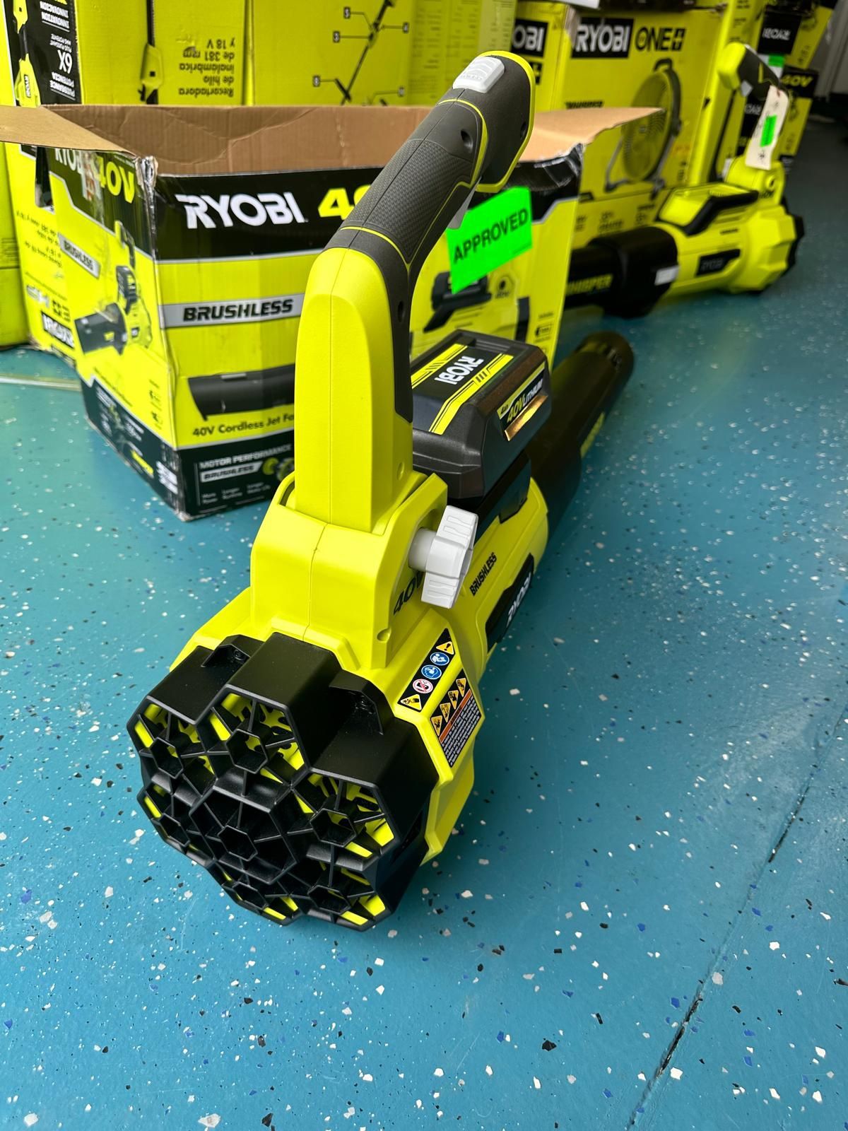 RYOBI 40V Brushless 125MPH 550 CFM Cordless Whisper Series Jet Fan