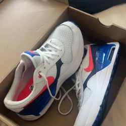 Nike Shoes 6.5Y