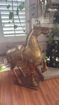 ANTIQUE CHINESE PAIR OF CARVED WOOD HORSES