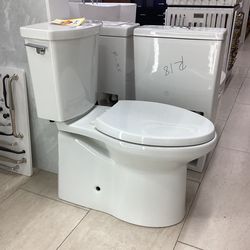 Kohler Irvine toilet new white color 2 piece with single flush skirted Softclose seat ready for pick up today