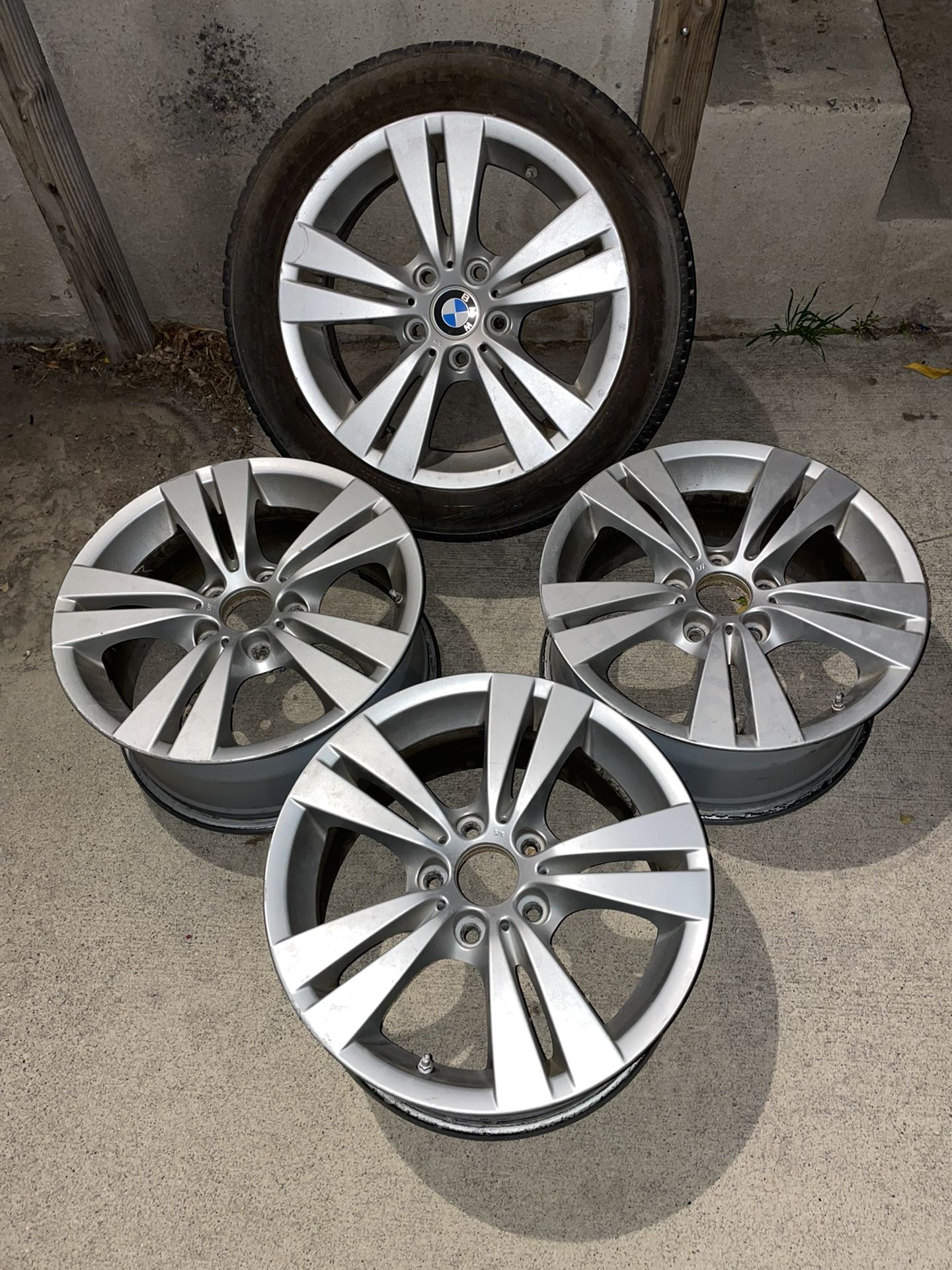 BMW Rims In Good Condition Some Curb Dings 