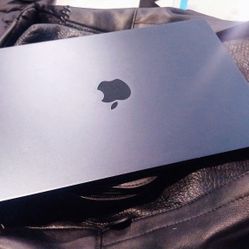 Macbook AIR M2 (Locked) $290-Good For Parts!