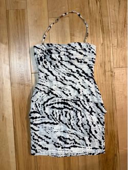 Jessica Simpson ruffled mini dress size 4