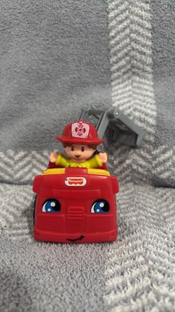 Fisher-Price Little People To the Rescue Fire Truck & Firefighter Figure for Toddlers