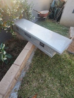 Truck Tool box fits tundra Chevy and ford
