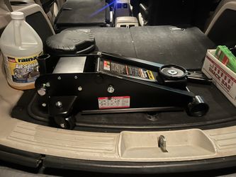 Black Jack Garage Jack Dual Piston Quick Lift Performance 3 Ton Black