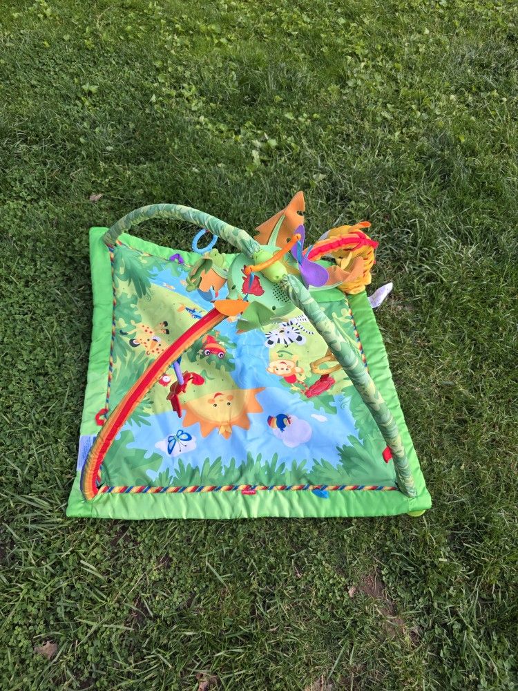 Fisher-Price Playmat Rainforest Music & Lights Deluxe Gym with 10+ Toys