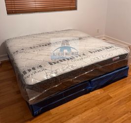 King mattress pillow top and box spring set (2pc - brand new)