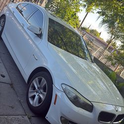 2011 BMW 528i