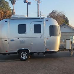 2017 Airstream Bambi 16'