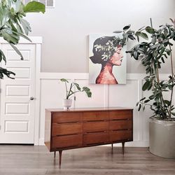 Vintage Mid Century 9-Drawer Walnut Dresser Credenza w/Sculptured Integrated Finger Pulls & Tapered Legs by Stanley