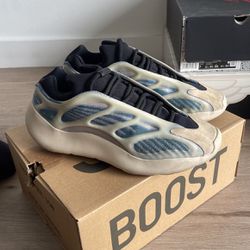 Adidas Yeezy 700 V3 FOR SALE  Size 8.5 