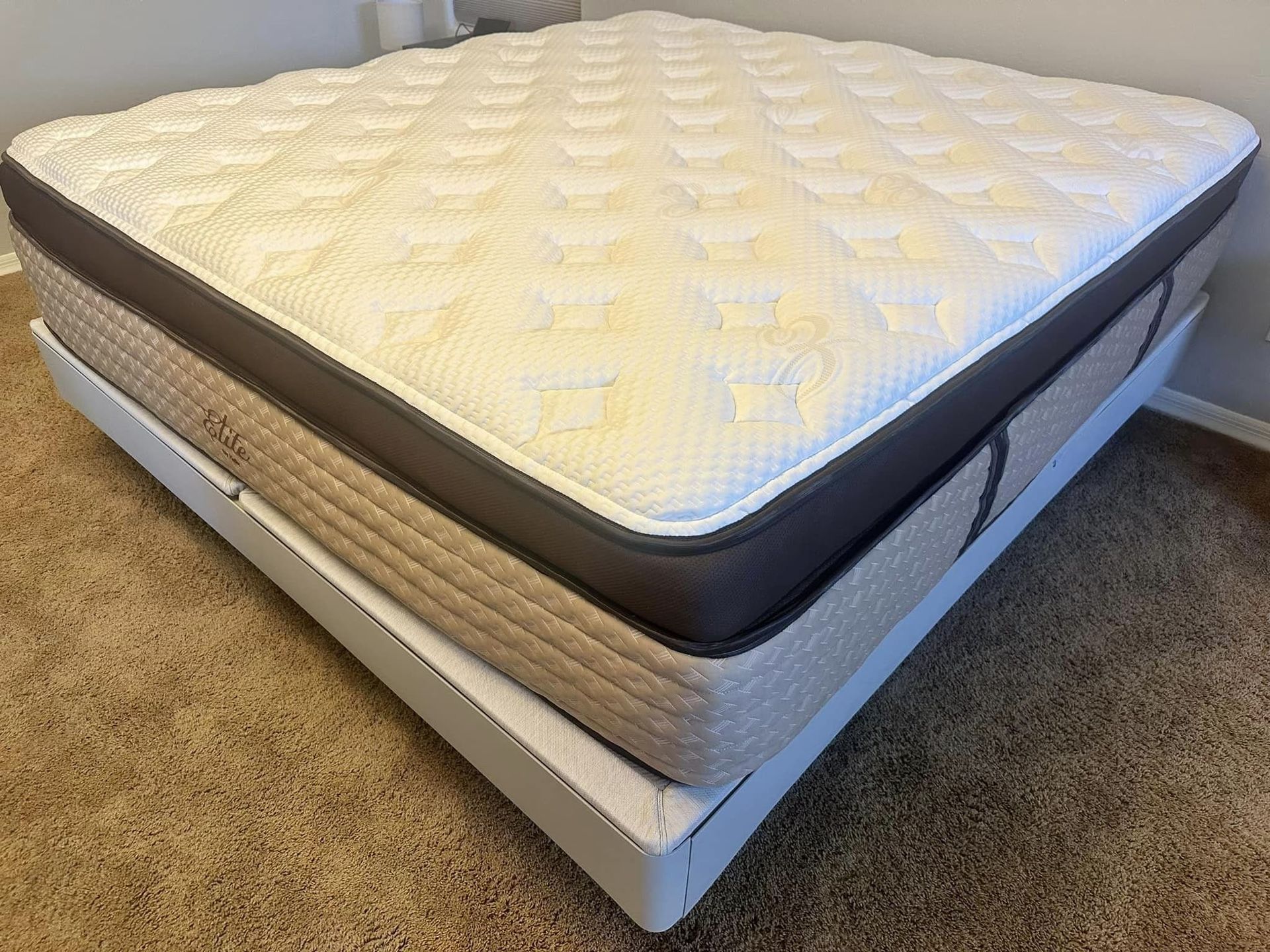 Helix Midnight Elite (Open Box Queen Mattress)