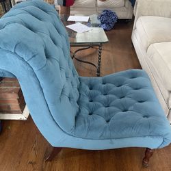 Accent Chair 