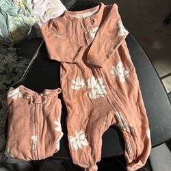 (2) 6m Carter’s baby girl peach floral feetie pajamas