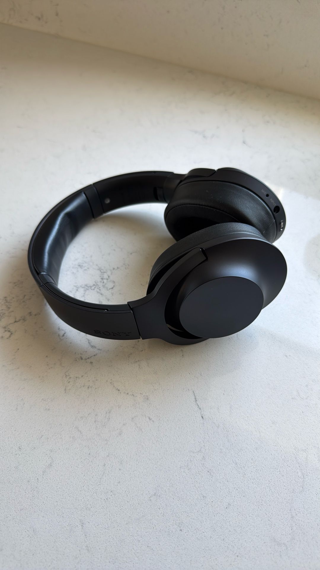 Noise Cancelling Headphones
