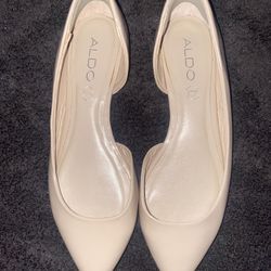 Aldo Women's Cream Flats