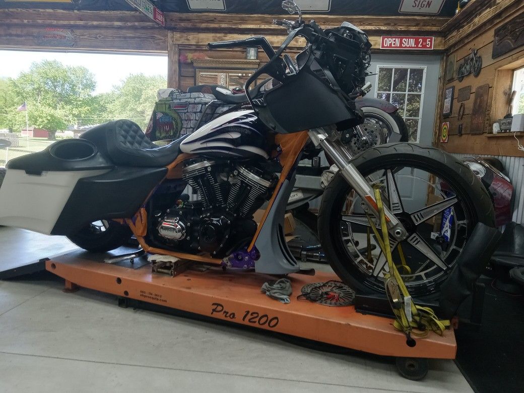 2012 Custom Harley Davidson Bagger