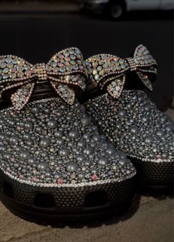 custom bedazzled crocs