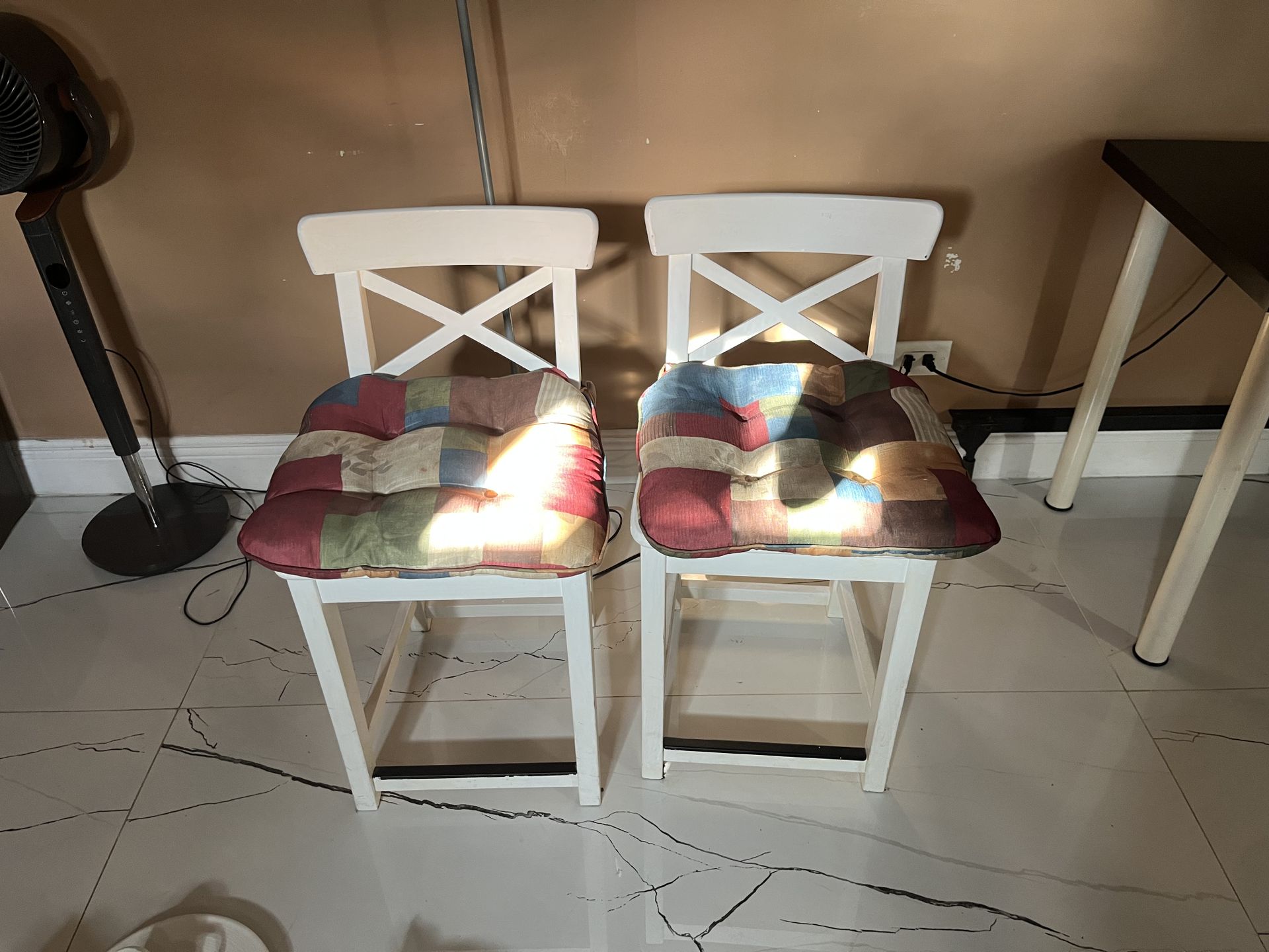 2 chairs , good condition