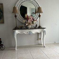 Entry Table And Mirror With Lamps