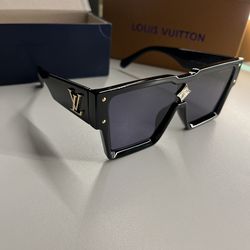 Brand new Lv sunglasses / read descriptions