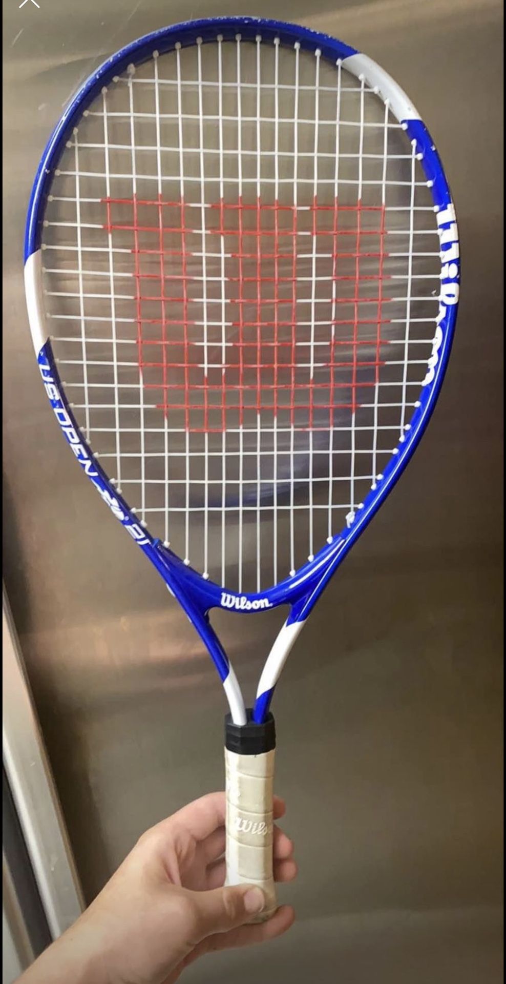 Wilson tennis racket great condition 21”