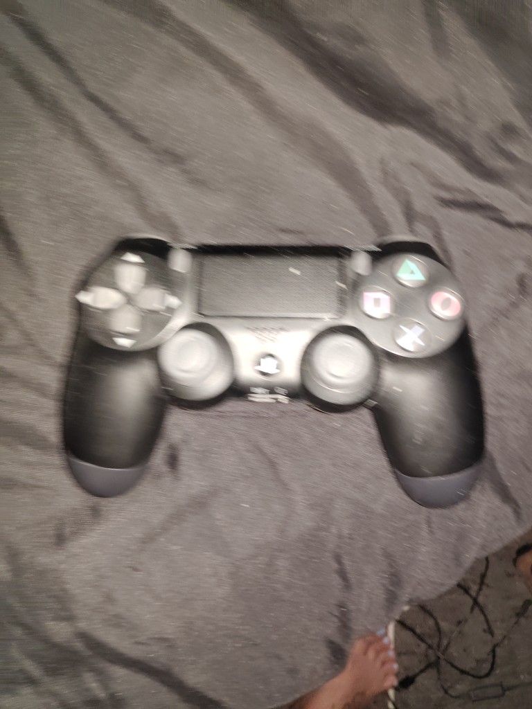 PS4 Controller