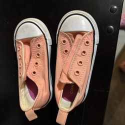 Converse Toddler Sneakers Size 7 Peach
