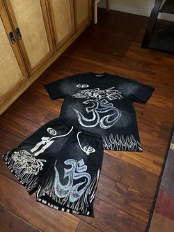 HELLSTAR Graphic Tee & Shorts Set – Black/White – Medium