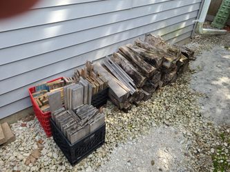 Seasoned hardwood fire pit wood